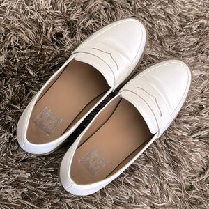Dolce Vita Women's White Loafers. Size 9.5